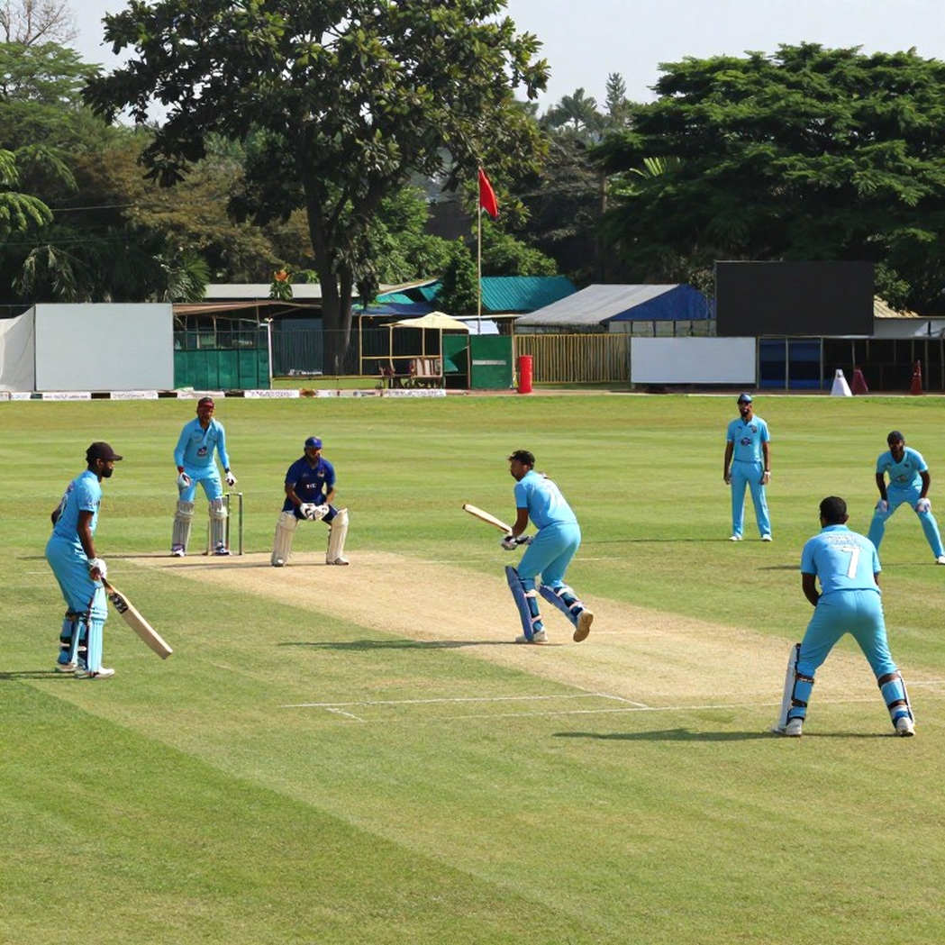 ৮৩তম ওভারের সেই তিনটি বল: হাসান মাহমুদের হ্যাটট্রিক যেভাবে আবুধাবির 'হোম' মিথ ভেঙে দিল