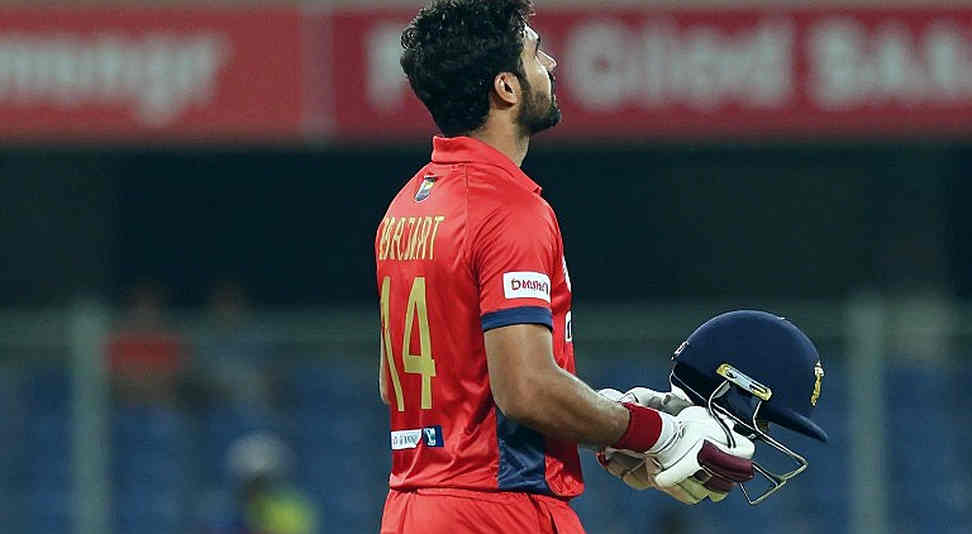 ফাতিমা সানার আট ম্যাচ: পার্থের ফ্লাডলাইট আর পাকিস্তানের এক মেয়ের দীর্ঘ যাত্রা